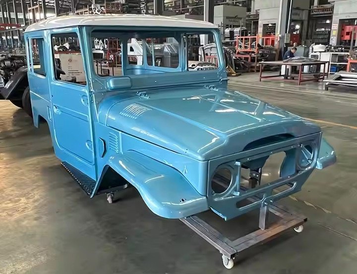 Toyota FJ40 reproduction body shell